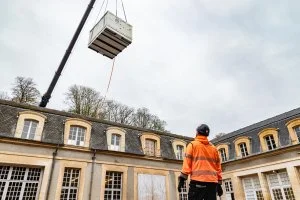 Livraison spectaculaire du banc de l'optique adaptative de MICADO
