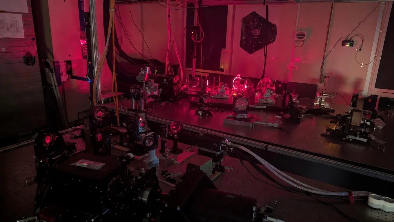 Une nouvelle étape franchie dans les intégrations de l'optique adaptative de MICADO