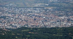 cliquez ici pour voir l'image (Clermont-Puy-Dome.JPG)