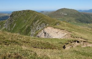 cliquez ici pour voir l'image (Roc-Cuzeau-Puy-Angle.JPG)