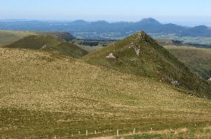 cliquez ici pour voir l'image (puy-Tache-Monne.JPG)