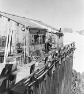 Permet de se rendre sur une image en cliquant