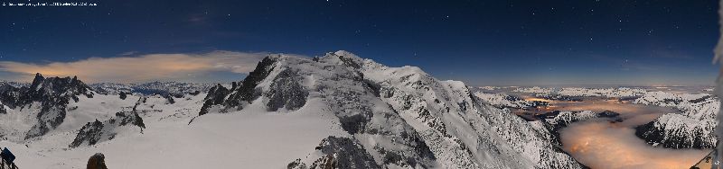 cliquez ici pour voir l'image (chamonix-aiguille-du-midi_2023-12-23-20-02-00.jpg)