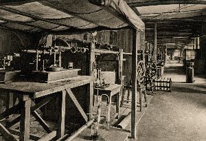 cliquez ici pour voir l'image (Labo_Communs2.jpg)