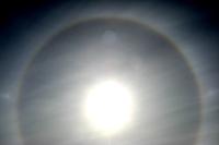 cliquez ici pour voir l'image (halo.jpg)