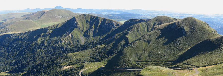 cliquez ici pour voir l'image (Puy-Angle-Cuzeau-Cacadogne.jpg)