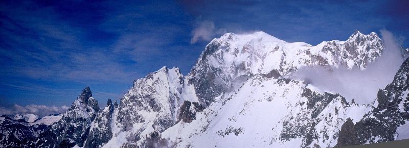 cliquez ici pour voir l'image (Peuterey.JPG)